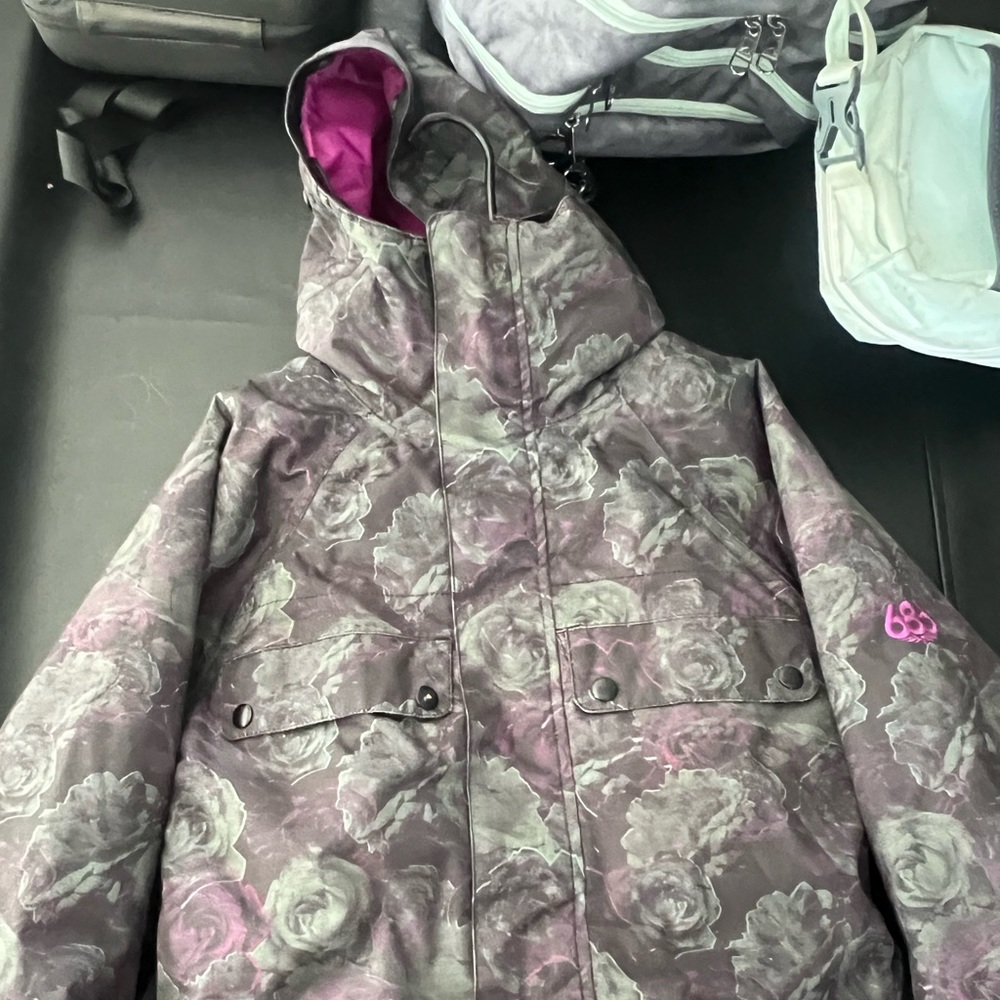 Women’s 686 snowboard jacket-Ghost Rose Camo-Med